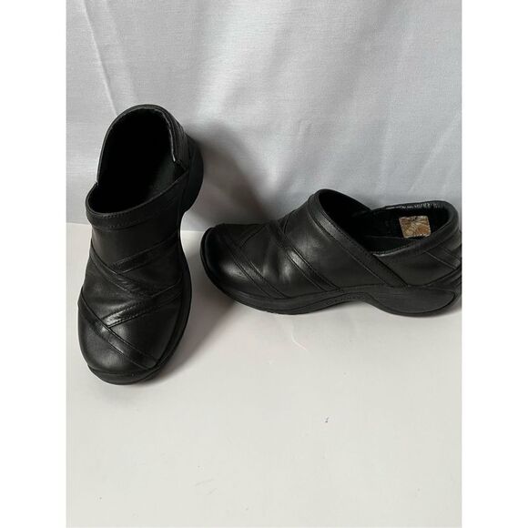 Merrell Mules - Picture 1 of 9